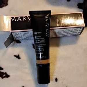 Mary Kay CC Cream -Very Deep